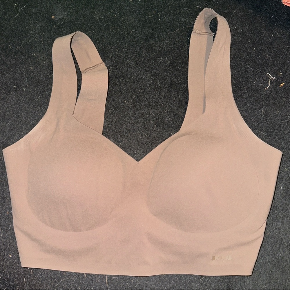 Skims padded bralette, worn once!